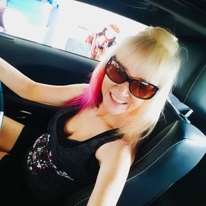 Meet your Posher, Leza